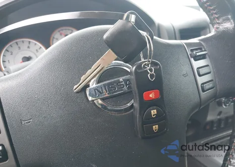 2011 Nissan Titan Pro-4X z USA, uszkodzony, nr VIN 1N6AA0EC5BN323399